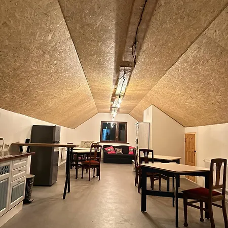 Rama Space Hostel *